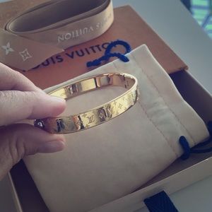 Louis Vuitton bracelet gold Small 100% original